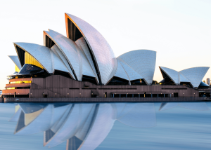 خانه اپرای سیدنی (Sydney Opera House) - یورن اوتزون (Jørn Utzon)